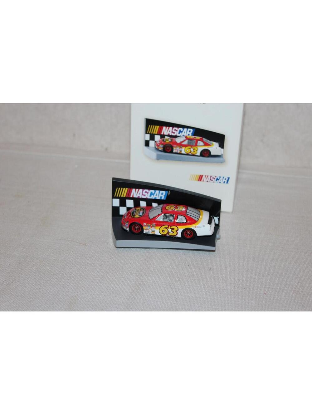Hallmark 2007 NASCAR The Race Is On! Ornament